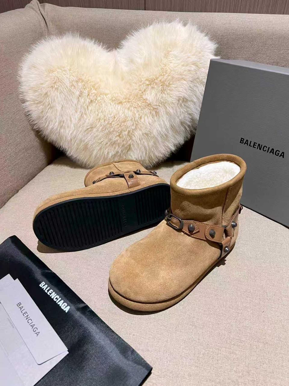 ботинки balenciaga,угги женские,женские ботинки с мехом,,женские кроссовки balenciaga