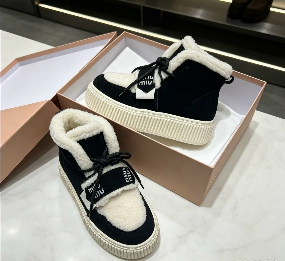 высокие тёплые кеды шанель,высокие женские зимние кеды chanel,,кроссовки утепленные зимние теплые комфортные chanel,кроссовки зимние на меху chanel