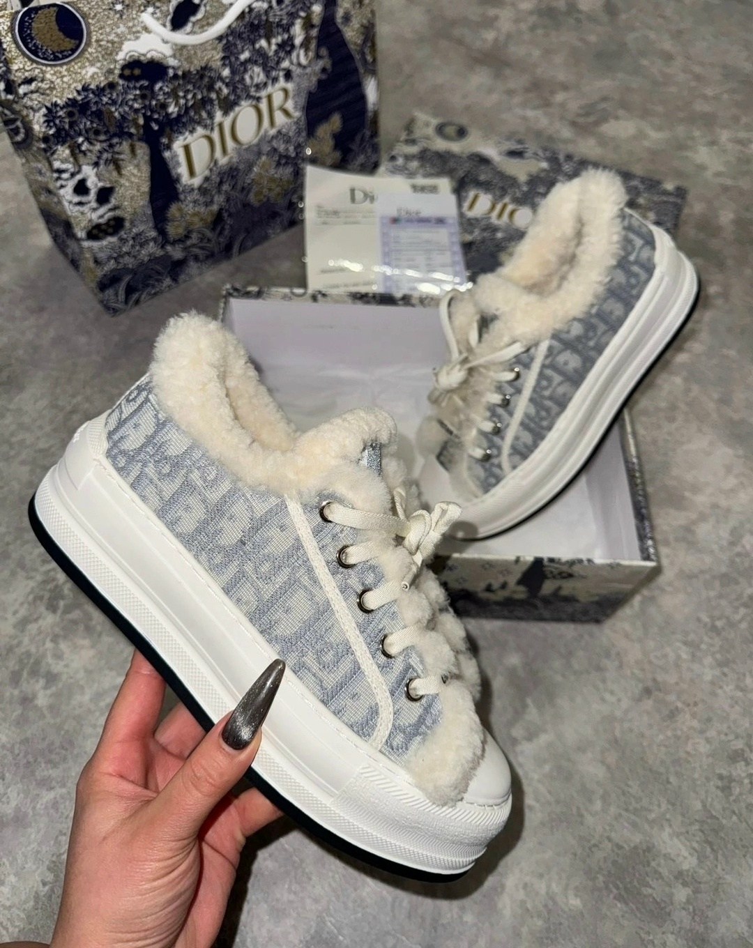 женские зимние кеды с мехом christian dior walk'n' серые,женские зимние кеды с мехом christian dior walkn,женские зимние кеды с мехом christian dior walk'n' lm-19556,кеды christian dior,