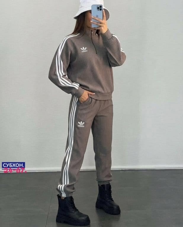 спортивный костюм женский adidas,костюм спортивный женский,женский спортивный костюм адидас,костюм спортивный женский adidas арт. 11897334,адидас костюм женский