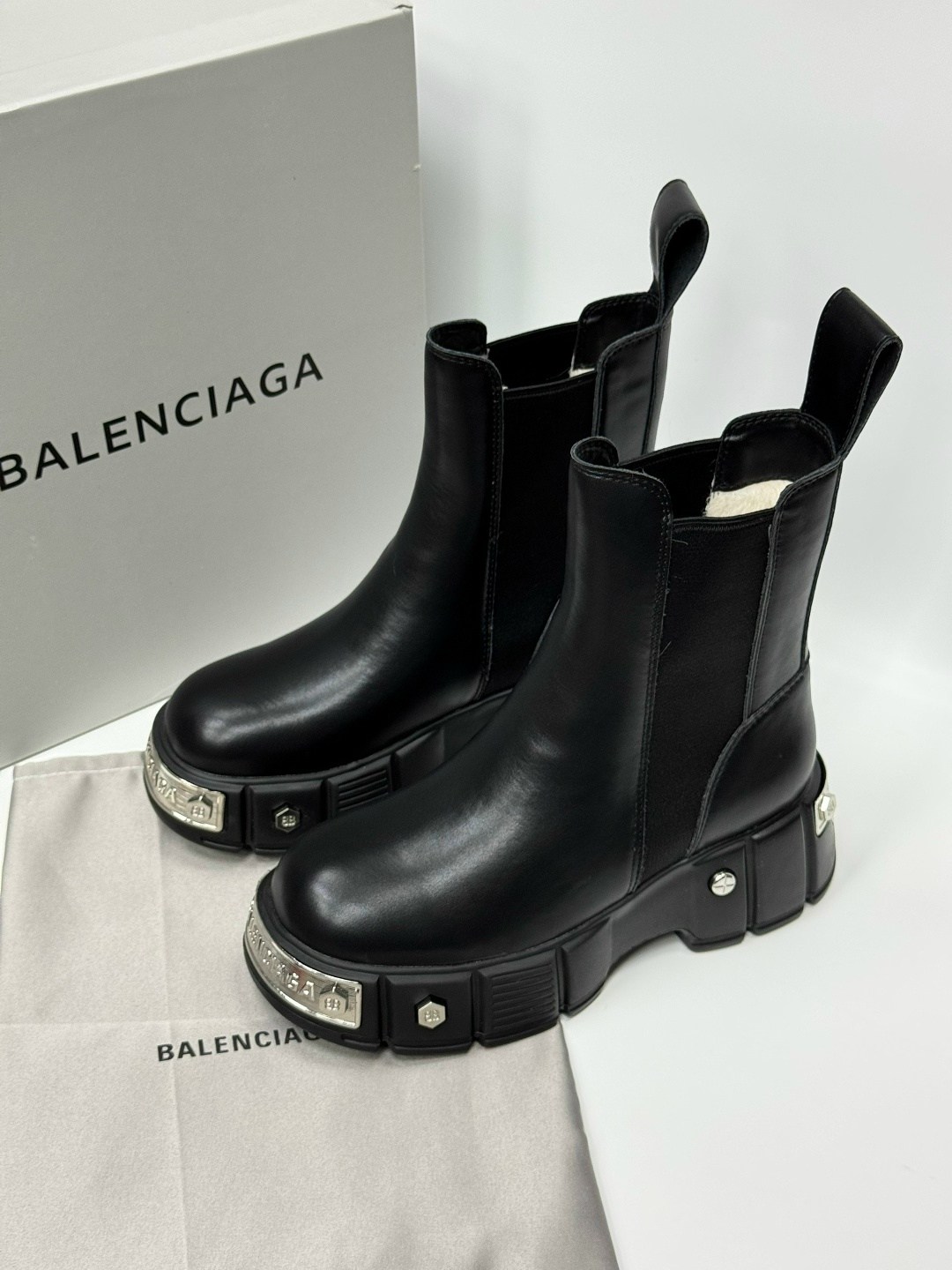 balenciaga ботинки,ботинки баленсиага,ботинки баленсиага женские,баленсиага  женская,balenciaga