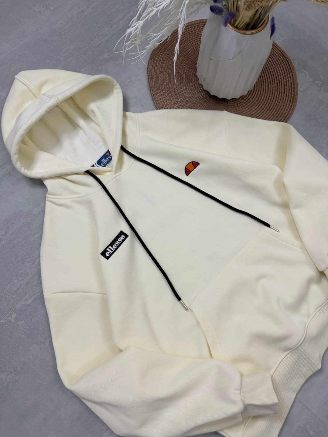 толстовка,белые толстовки,толстовка ellesse зимняя,мужская толстовка,толстовка с капюшоном