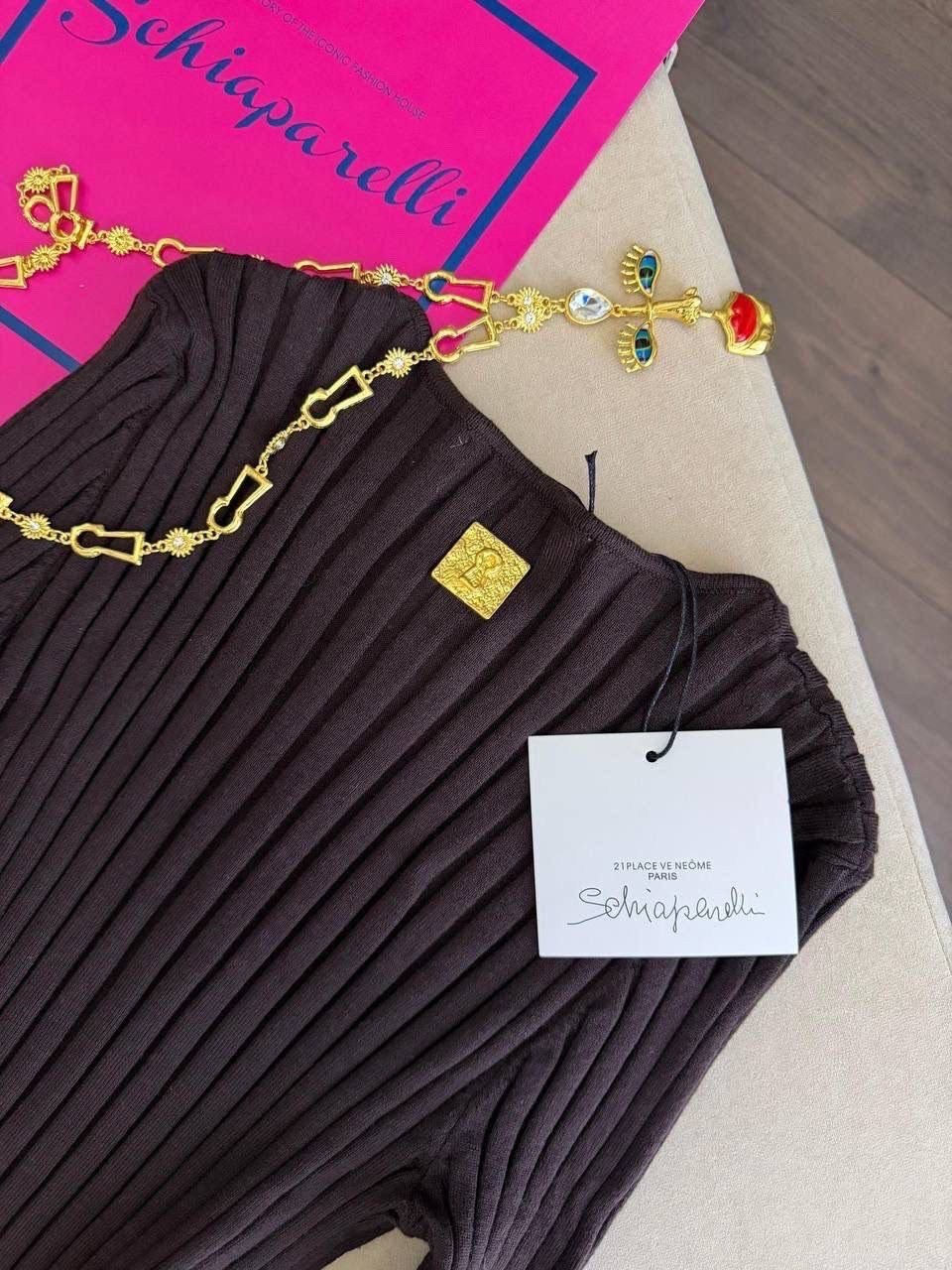 одежда для женщин,трикотажный лонгслив,schiaparelli одежда,кофта женская,кофточка с пуговицами