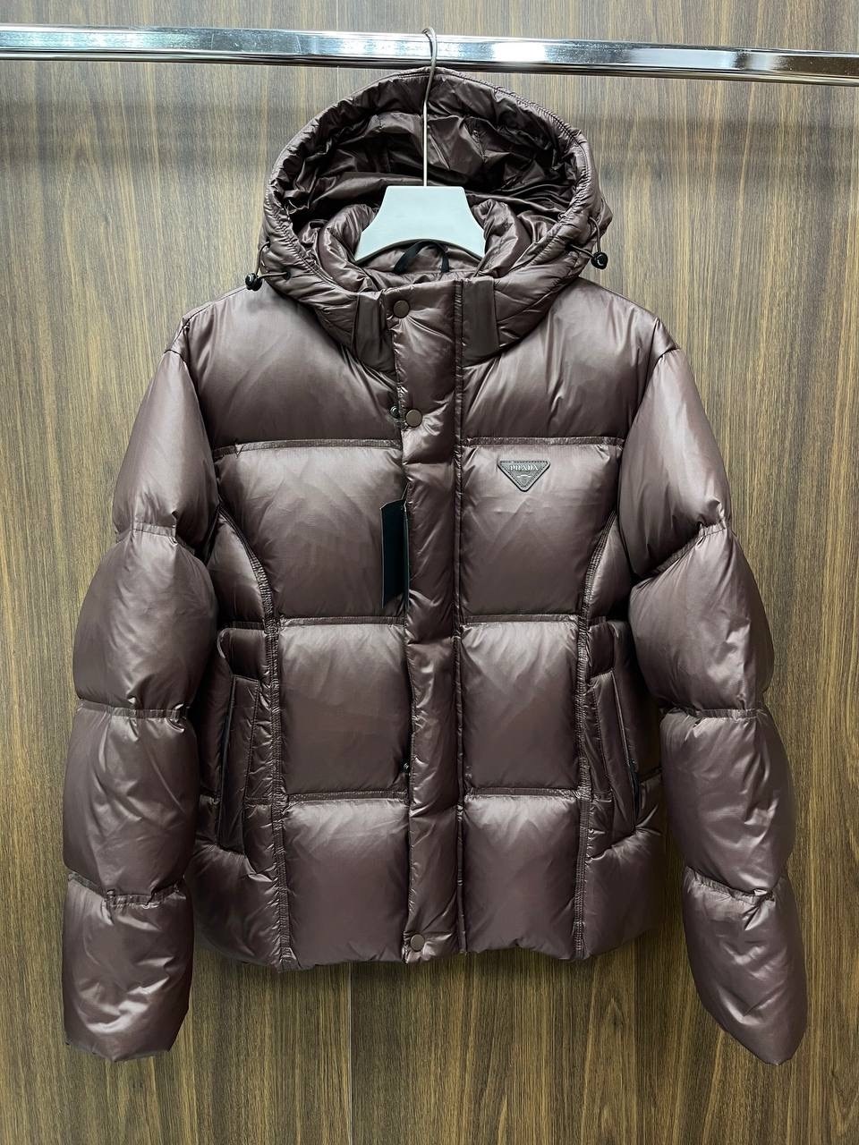 пуховик prada,пуховик мужской prada,мужская зимняя куртка prada,куртка prada,пуховик мужской