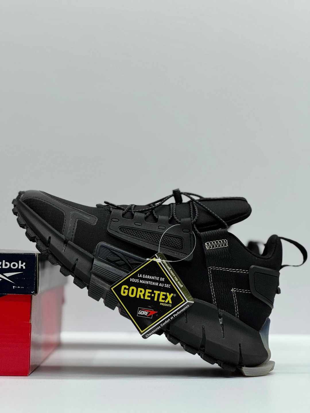 кроссовки reebok zig kinetica edge,кроссовки reebok zig kinetica,кроссовки мужские reebok zig kinetica edge,спортивные кроссовки мужские reebok zig kinetica edge черные 43 eu,мужские кроссовки reebok