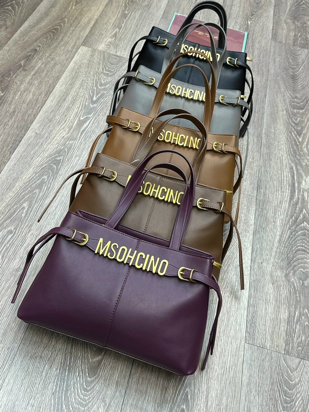 сумка,женская сумка,модная сумка,сумка love moschino,женская сумочка