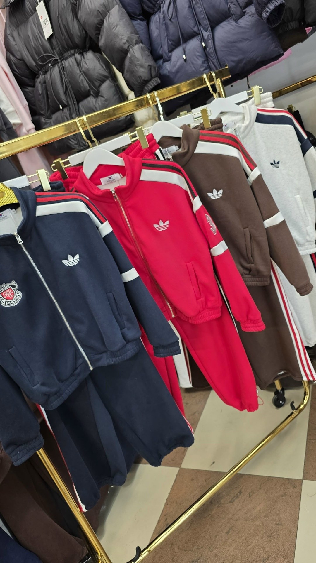 олимпийка adidas originals sst tracktop,олимпийка adidas originals,детский спортивный костюм adidas originals,олимпийка адидас firebird красная,спортивный костюм adidas originals adicolor