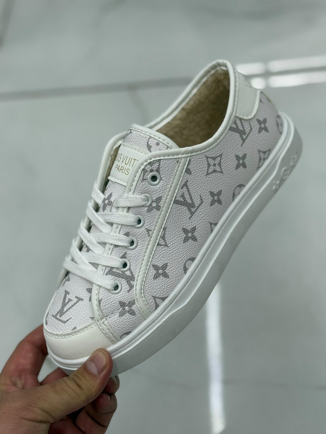 ,кеды louis vuitton,луи виттон кеды,кроссовки louis vuitton,луи виттон кроссовки