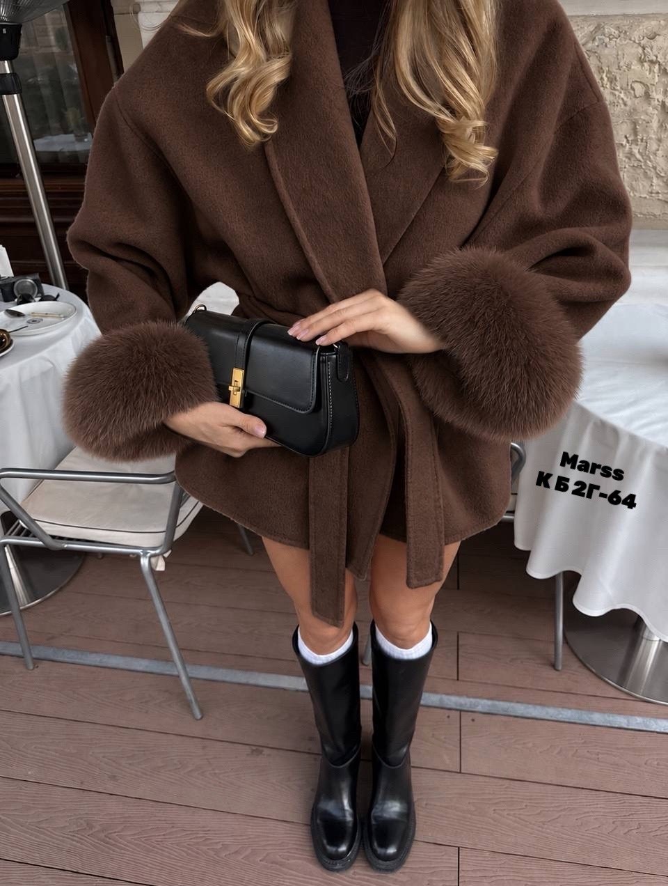 пальто с мехом,пальто женское с мехом,пальто с мехом на рукавах,стильное пальто,пальто женское с натуральным мехом