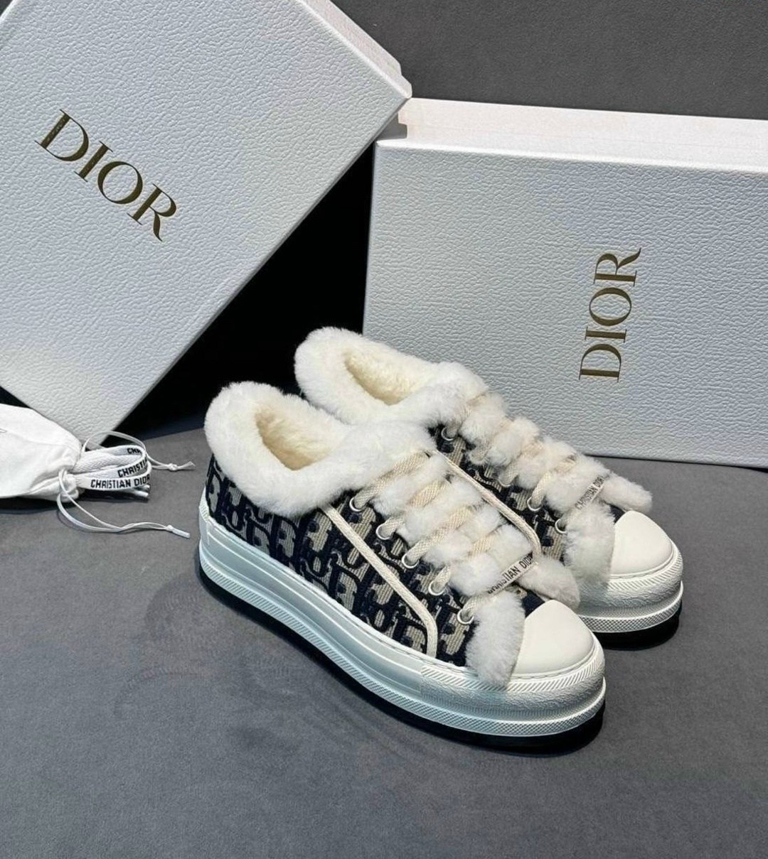 женские кроссовки кеды с мехом dior walk'n'dior,женские зимние кеды с мехом christian dior walk'n' серые,женские зимние кеды с мехом christian dior walk'n',женские зимние кеды с мехом christian dior w