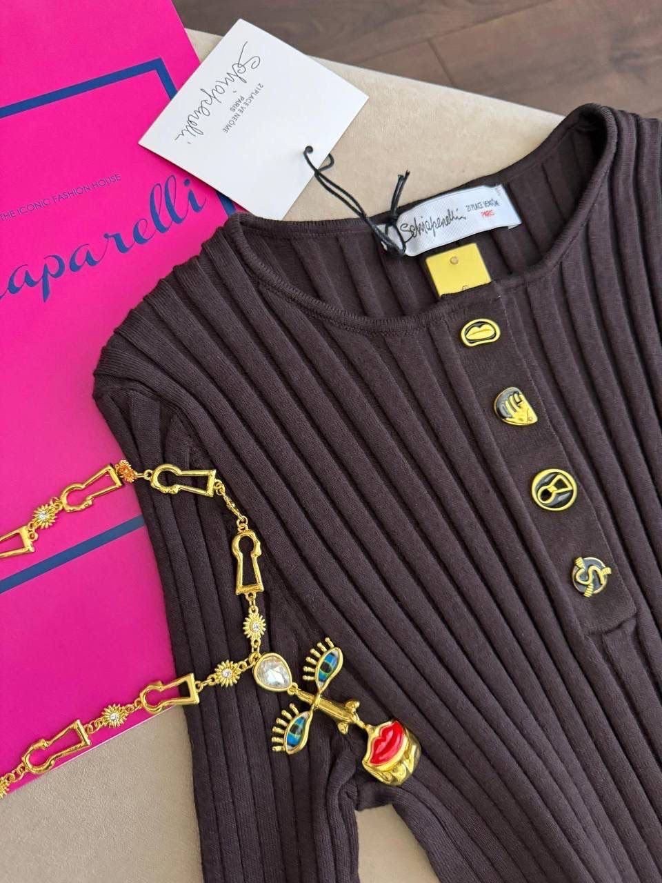 одежда для женщин,трикотажный лонгслив,schiaparelli одежда,кофта женская,кофточка с пуговицами