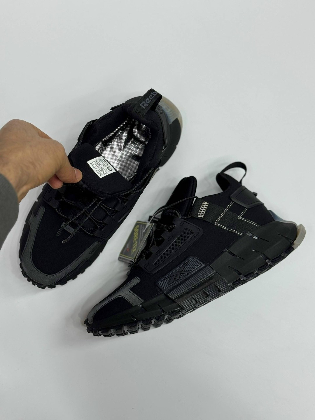 кроссовки reebok zig kinetica edge,кроссовки reebok zig kinetica,кроссовки мужские reebok zig kinetica edge,спортивные кроссовки мужские reebok zig kinetica edge черные 43 eu,мужские кроссовки reebok