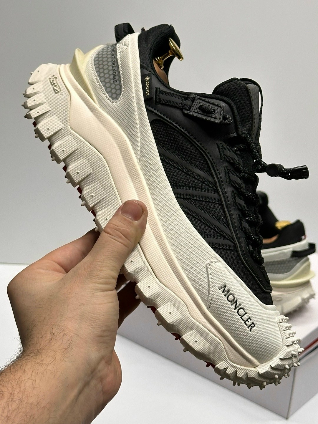 кроссовки мужские moncler trailgrip gtx белый,кроссовки moncler trailgrip gtx,кроссовки moncler,мужские кроссовки,moncler trailgrip gtx