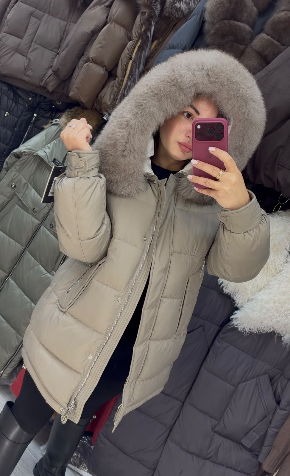 зимние куртки пуховики,куртка женская зимняя,пуховик женский,пуховик,женский пуховик с натуральным мехом