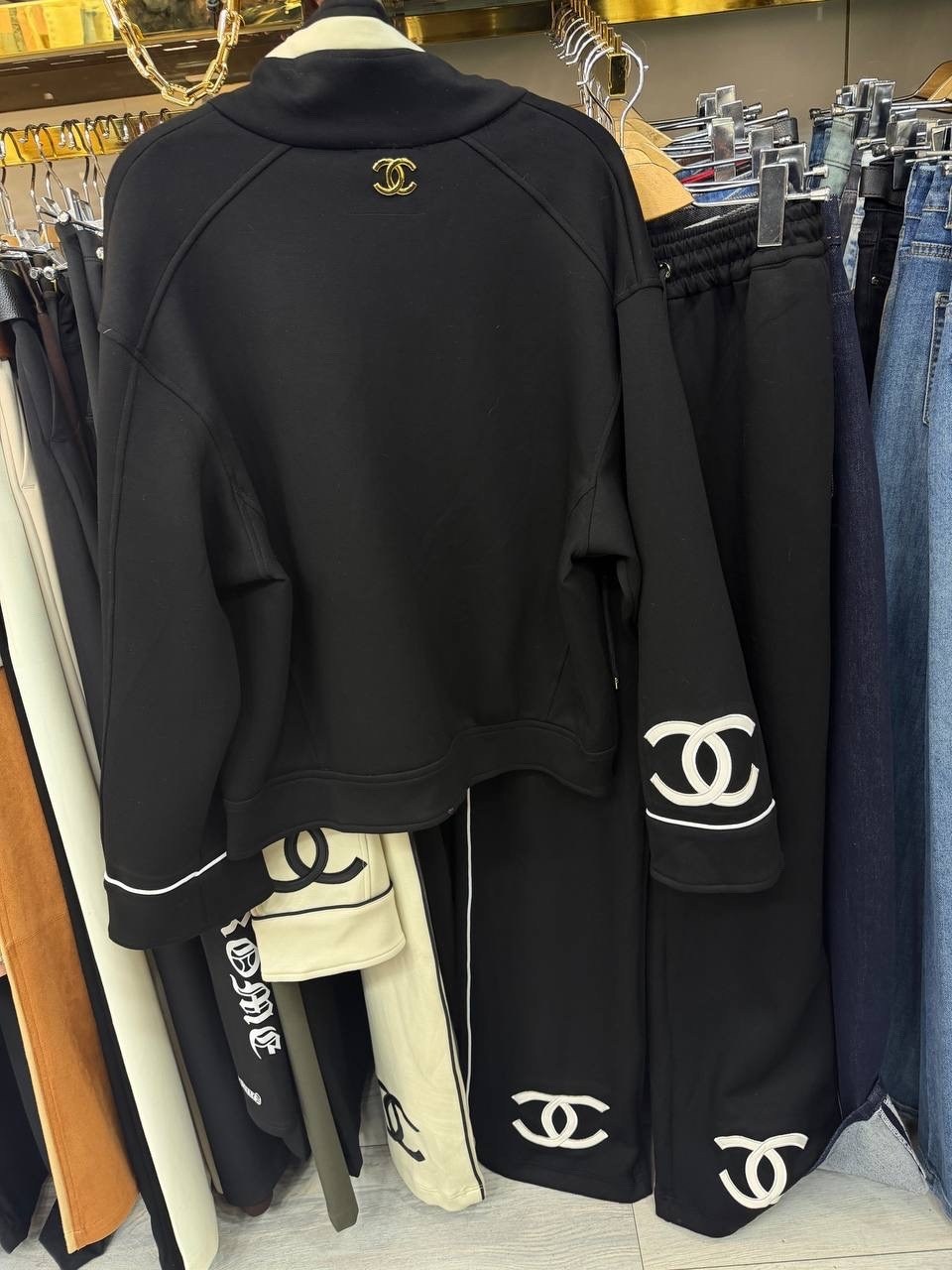 костюм chanel,костюм спортивный chanel,спортивные костюмы женские,одежда шанель,костюм спортивный