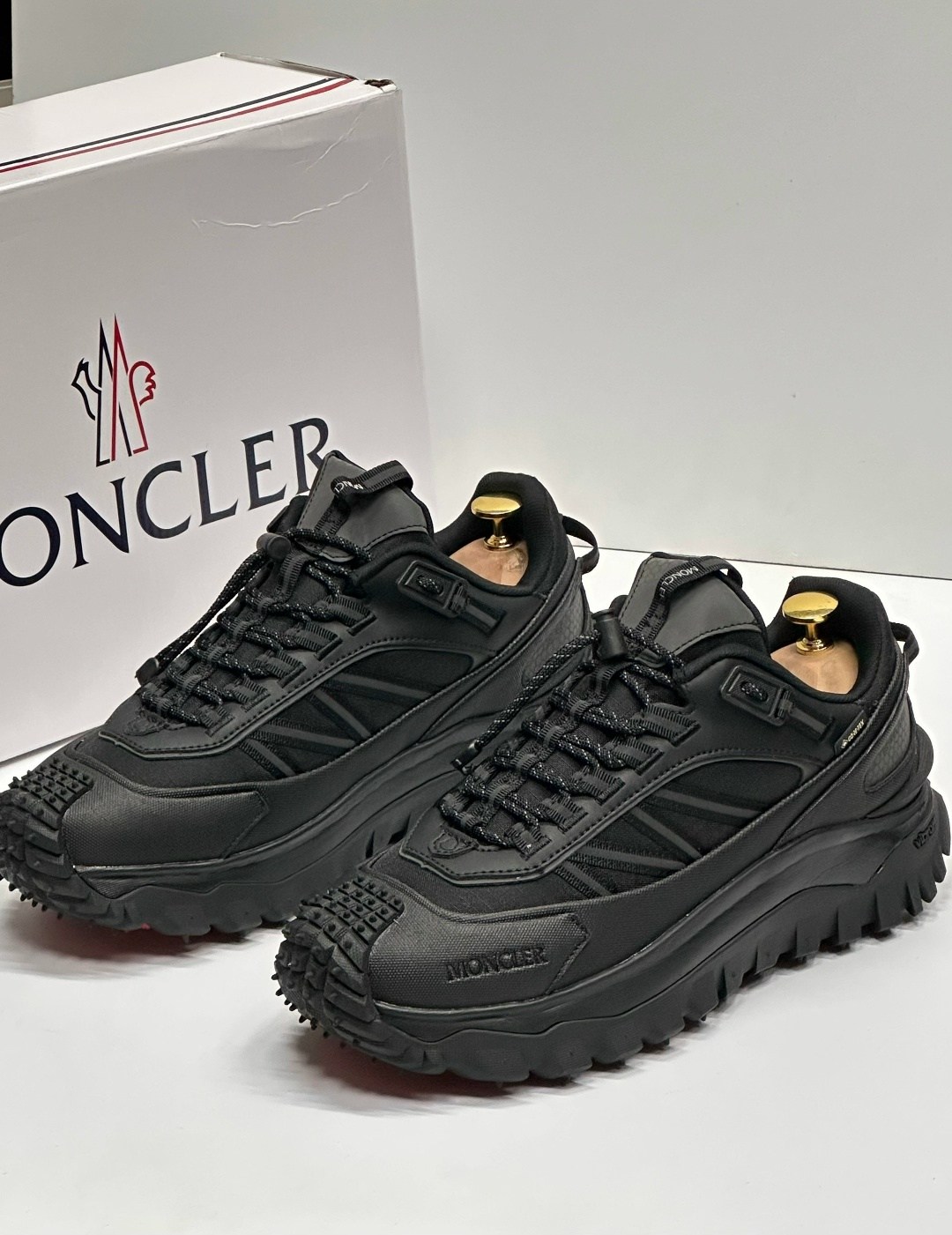 кроссовки trailgrip gtx moncler черный,кроссовки moncler trailgrip gtx,низкие кроссовки moncler trailgrip gtx черный,кроссовки moncler,кроссовки