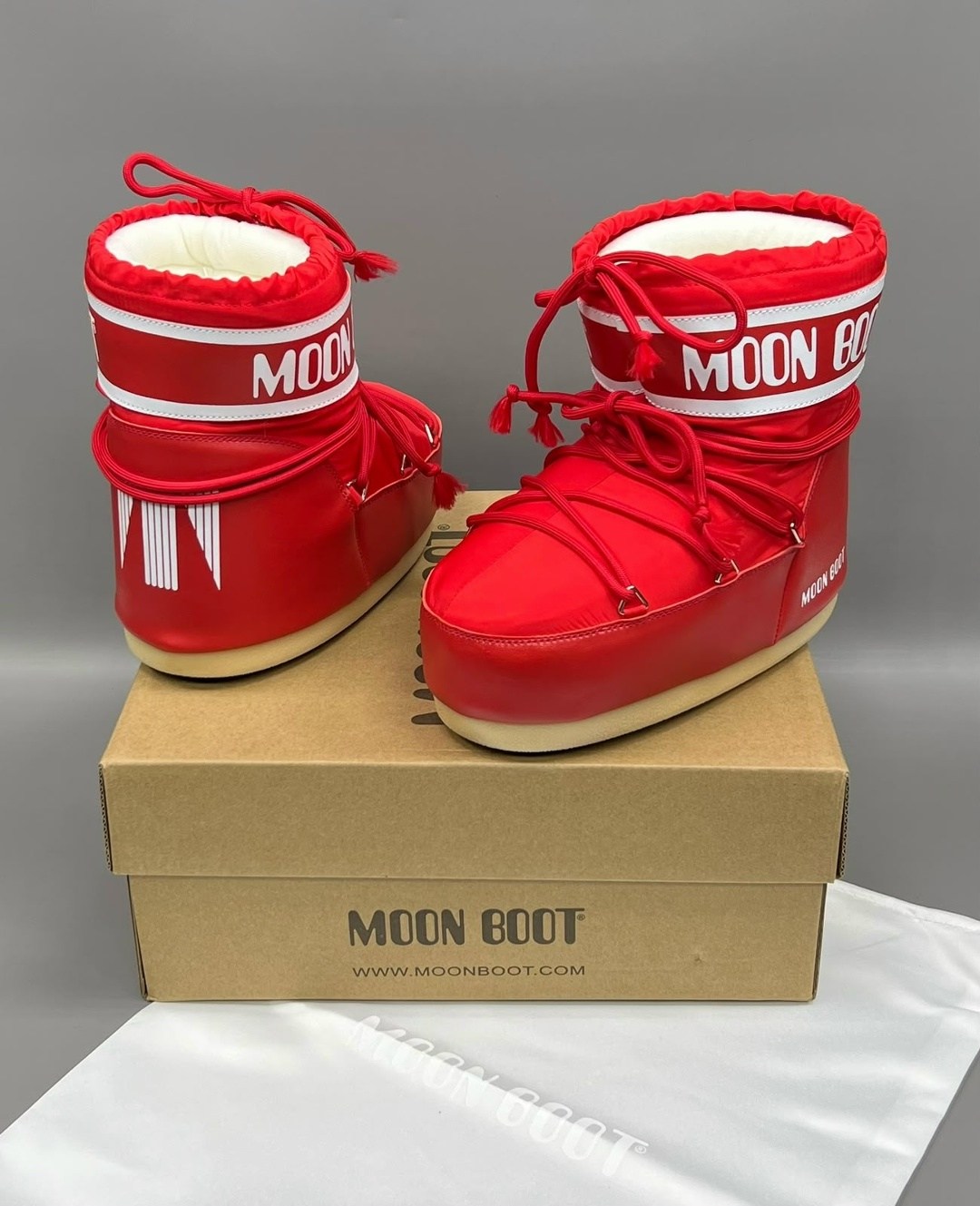 луноходы moon boot,зимние ботинки moon boot icon красный,зимние сапоги moon boot розовый,луноходы женские,moon boot зимние ботинки