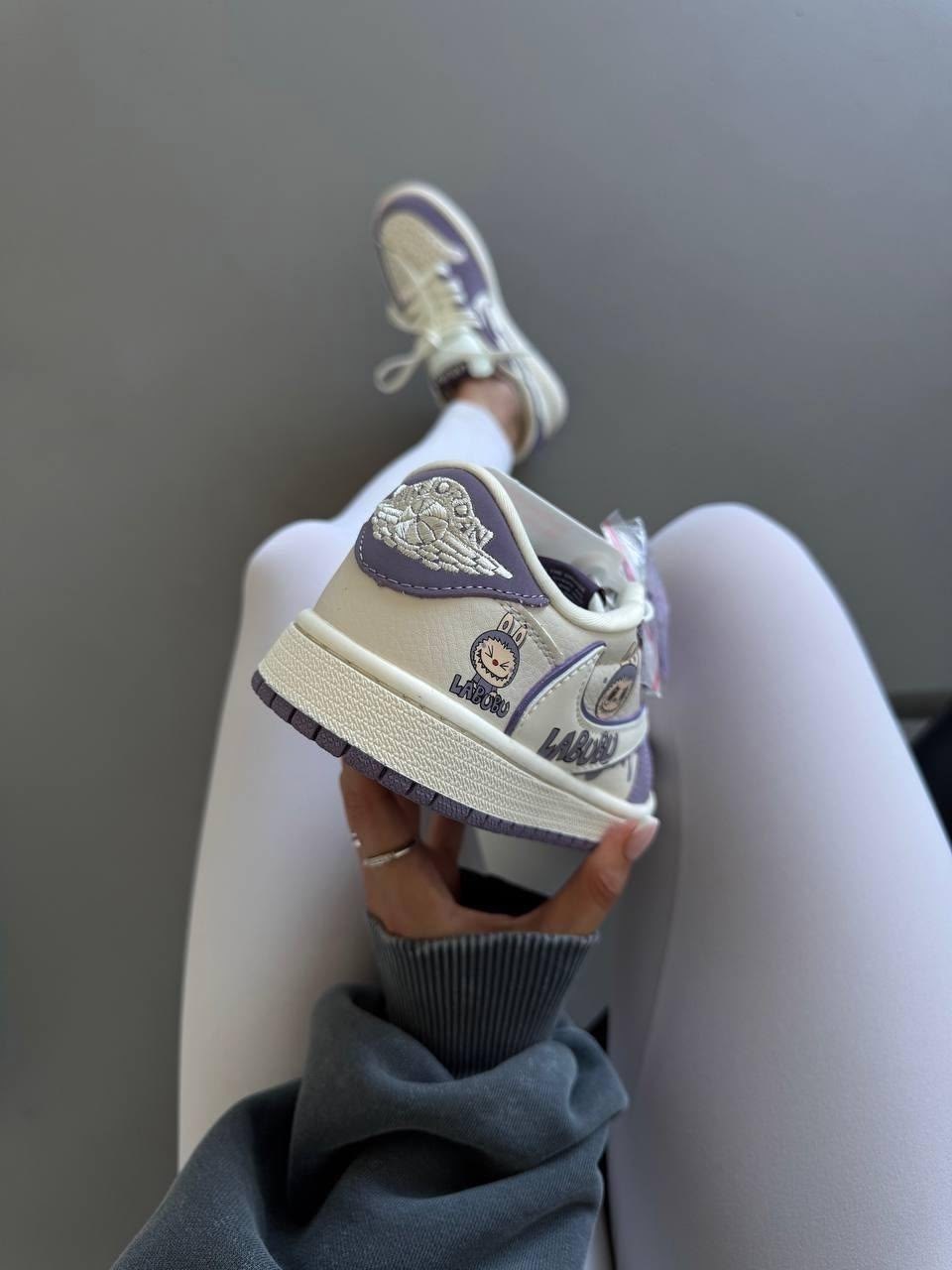 кроссовки,кроссовки женские nike air jordan 1,кроссовки женскиe,оригинальные кроссовки,спортивная