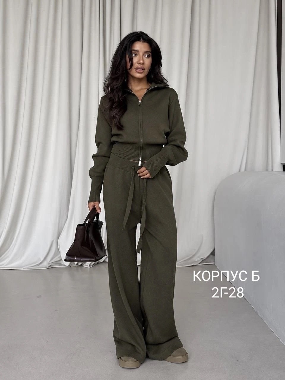 трикотажные костюмы,женский трикотажный спортивный костюм,женские костюмы спортивные,костюм женский,костюм с замком