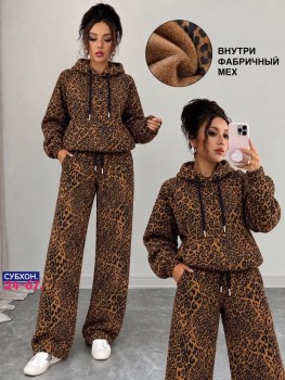 Костюм