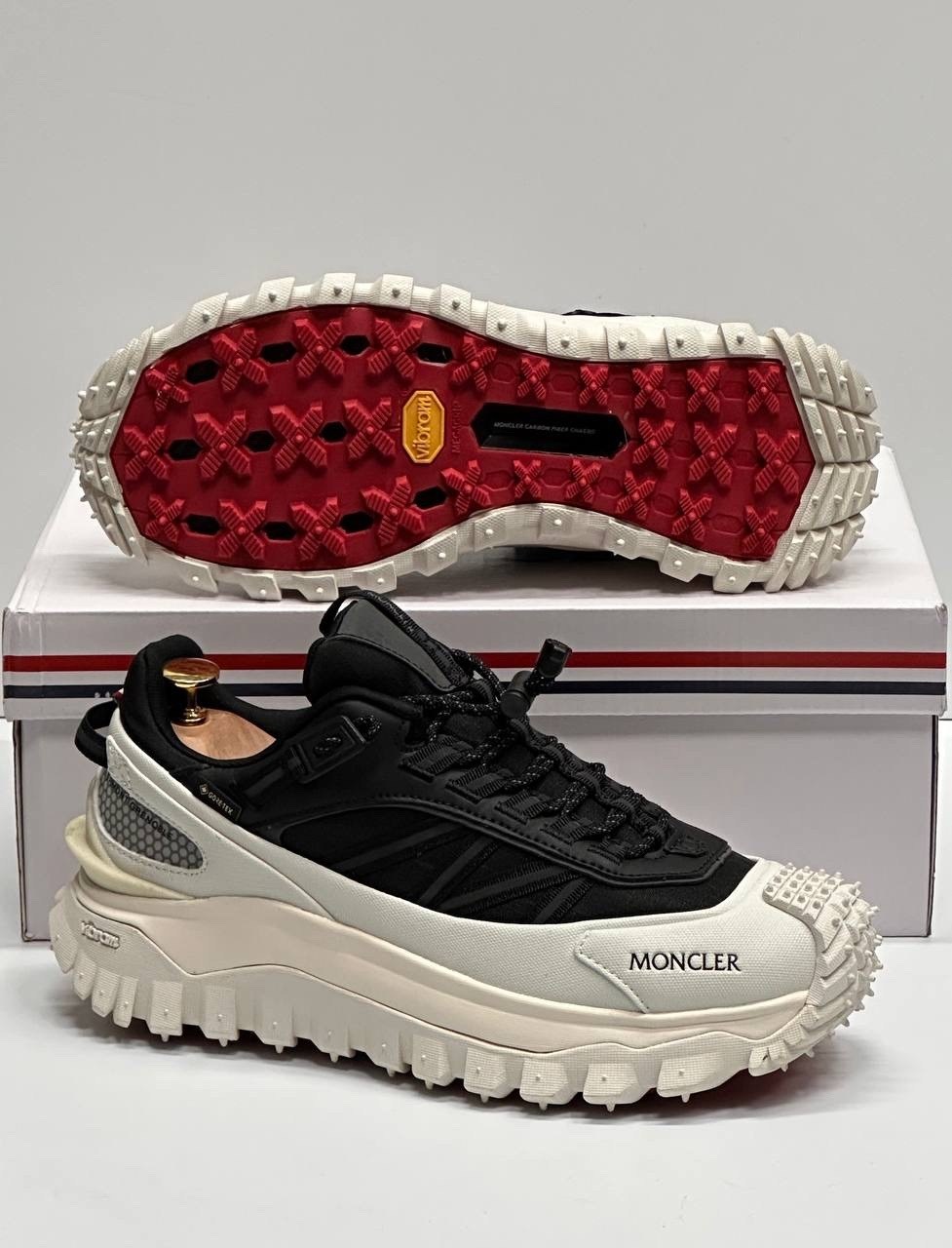 кроссовки мужские moncler trailgrip gtx белый,кроссовки moncler trailgrip gtx,кроссовки moncler,moncler низкие кроссовки trailgrip бежевый/черный,moncler trailgrip gtx