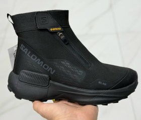 Кроссовки