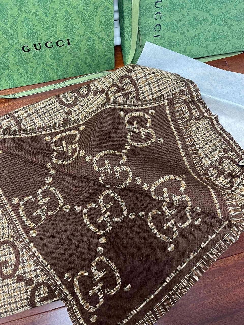 шарф gucci,шарф гуччи женский,шарф гуччи,шарф палантин кашемир гуччи gucci мокко,шарф гуччи женский оригинал