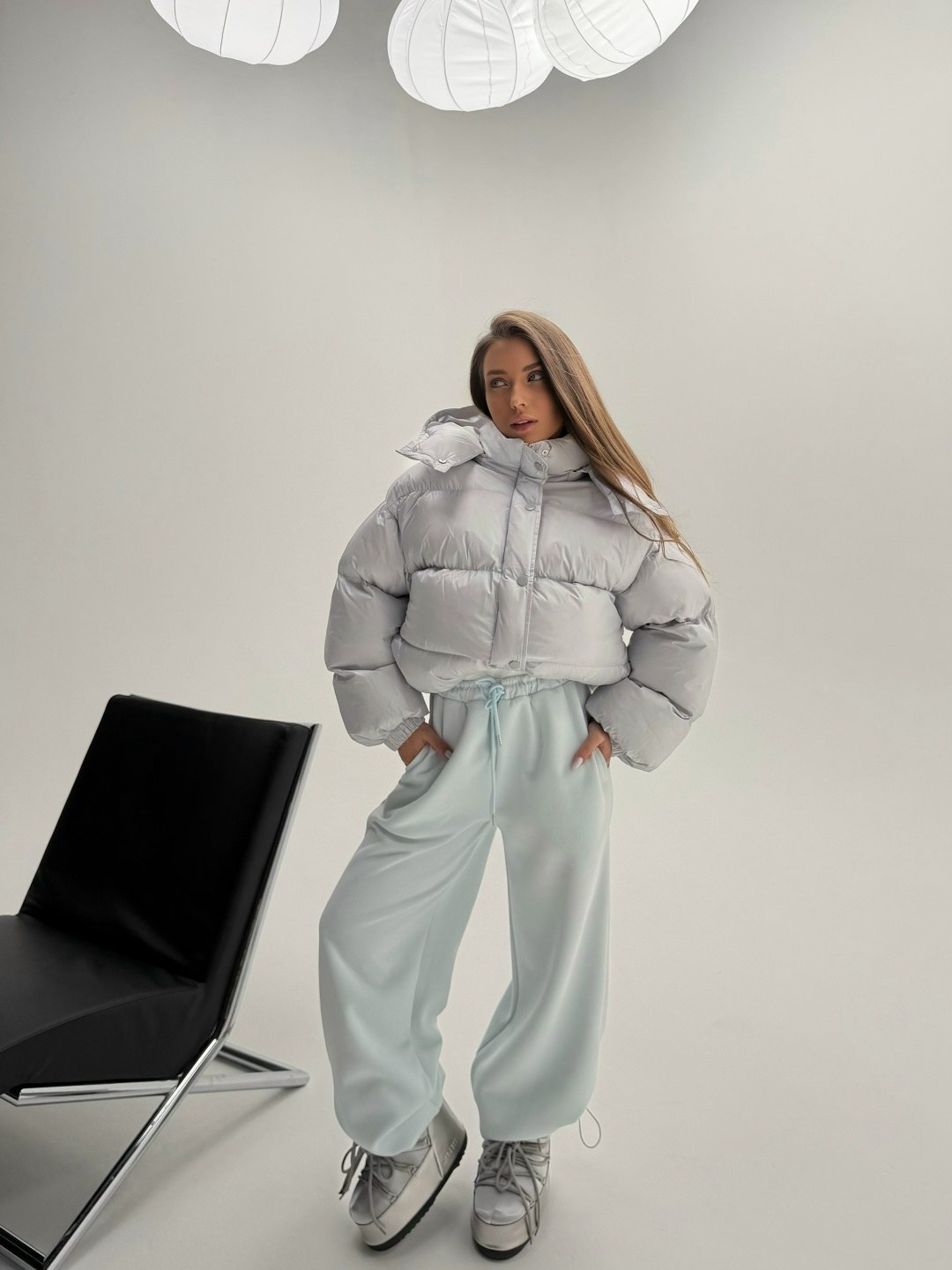 куртка oversize пуховая светло-серая,куртка fly 09110129 светло-серая,зимние куртки,стильная куртка,куртка оверсайз