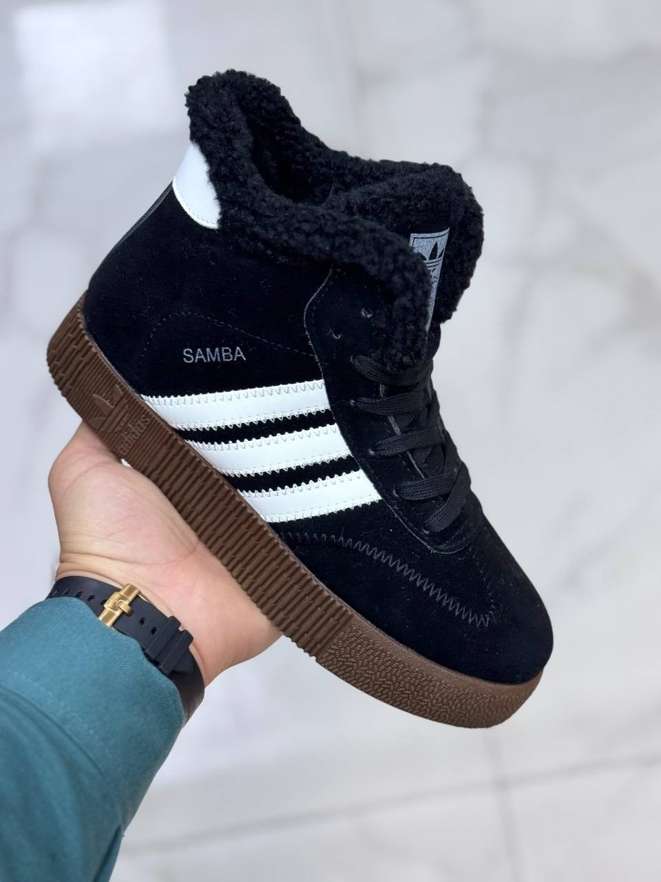 ,кроссовки высокие adidas samba зимние с мехом,кроссовки зимние женские,кроссовки зимние,женские кроссовки