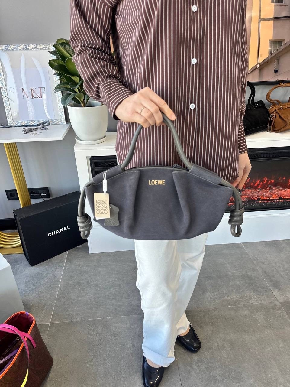 сумка loewe 33-15 см натуральная замша,женская сумка loewe,loewe сумка на плечо,loewe сумка,сумка