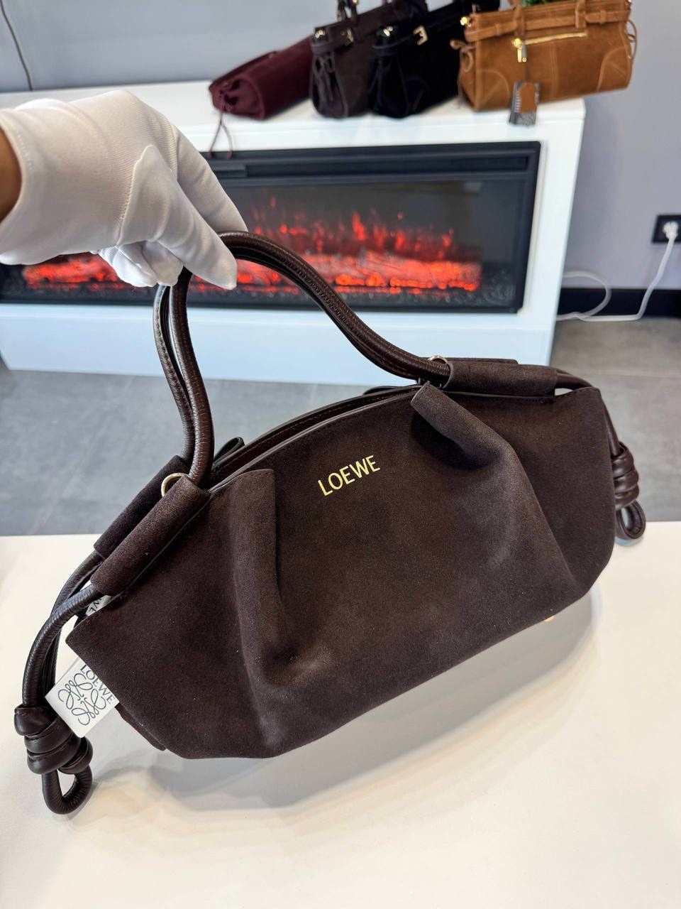 сумка loewe 33-15 см натуральная замша,женская сумка loewe,loewe сумка на плечо,loewe сумка,сумка
