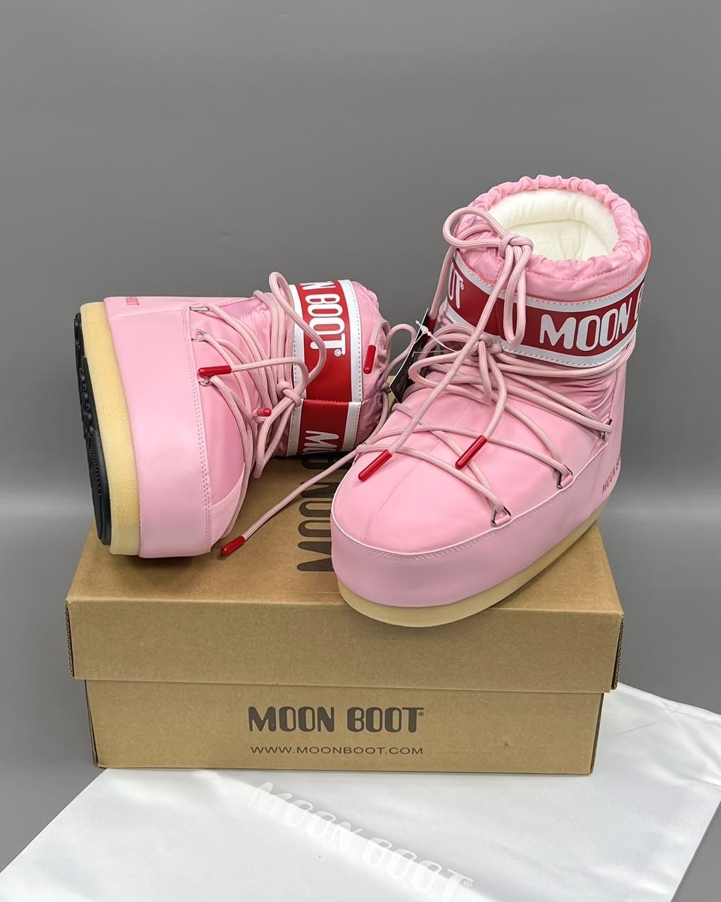 зимние сапоги moon boot розовый,дутики moon boot glance зимние сапог розовый размер 39 ru,луноходы женские,низкие зимние ботинки icon moon boot розовый,зимние ботинки mb icon low nylon moon boot розов