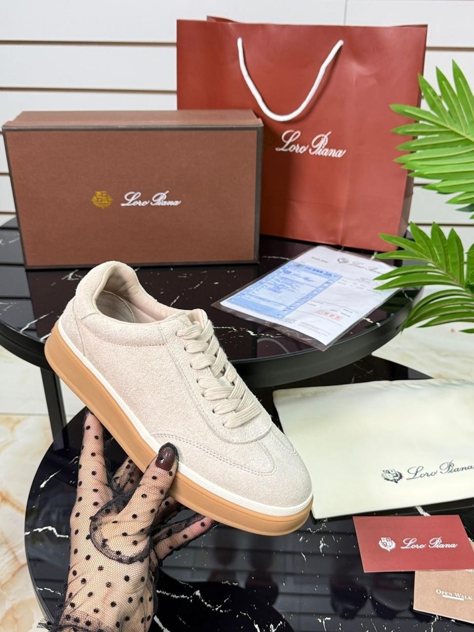 ,кроссовки loro piana,кеды loro piana,кеды из натуральной замши,замшевые кеды
