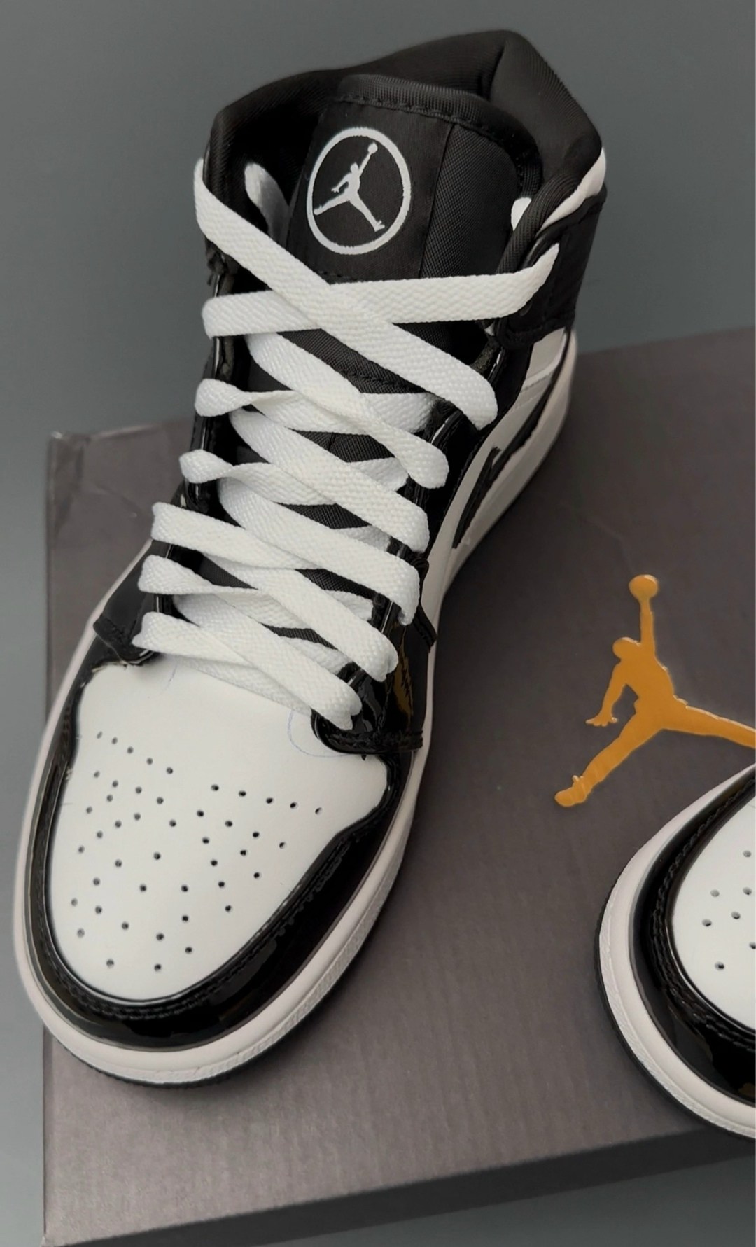 nike air jordan 1 mid se,nike air jordan 1 mid,мужские кроссовки nike air jordan 1 mid,nike air jordan 1,air jordan 1 mid