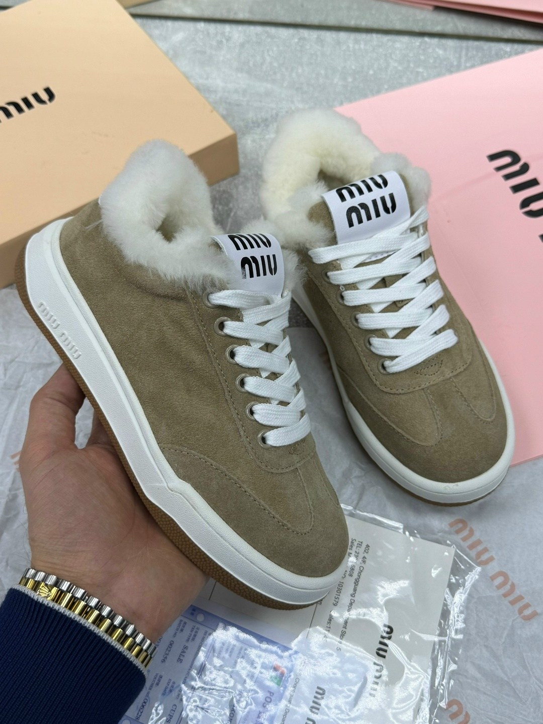 кроссовки кеды miu miu на меху зима размер 36-40,кроссовки женские miu miu с мехом,кроссовки кеды miu miu на меху зима,кроссовки на меху miu miu,кеды женские зимние miu miu
