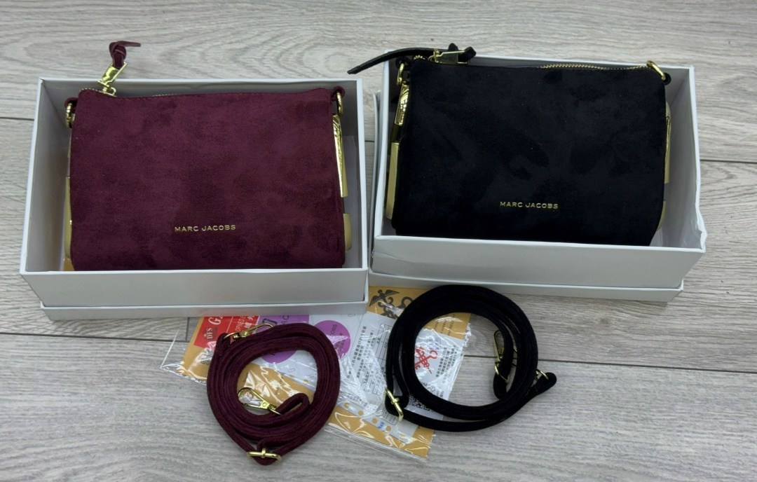 сумка marc jacobs 25-16 см натуральная замша,женская сумка marc jacobs из натуральной замши,сумка marc jacobs из замши,замшевая сумка,сумка хобо через плечо бордовая замшевая