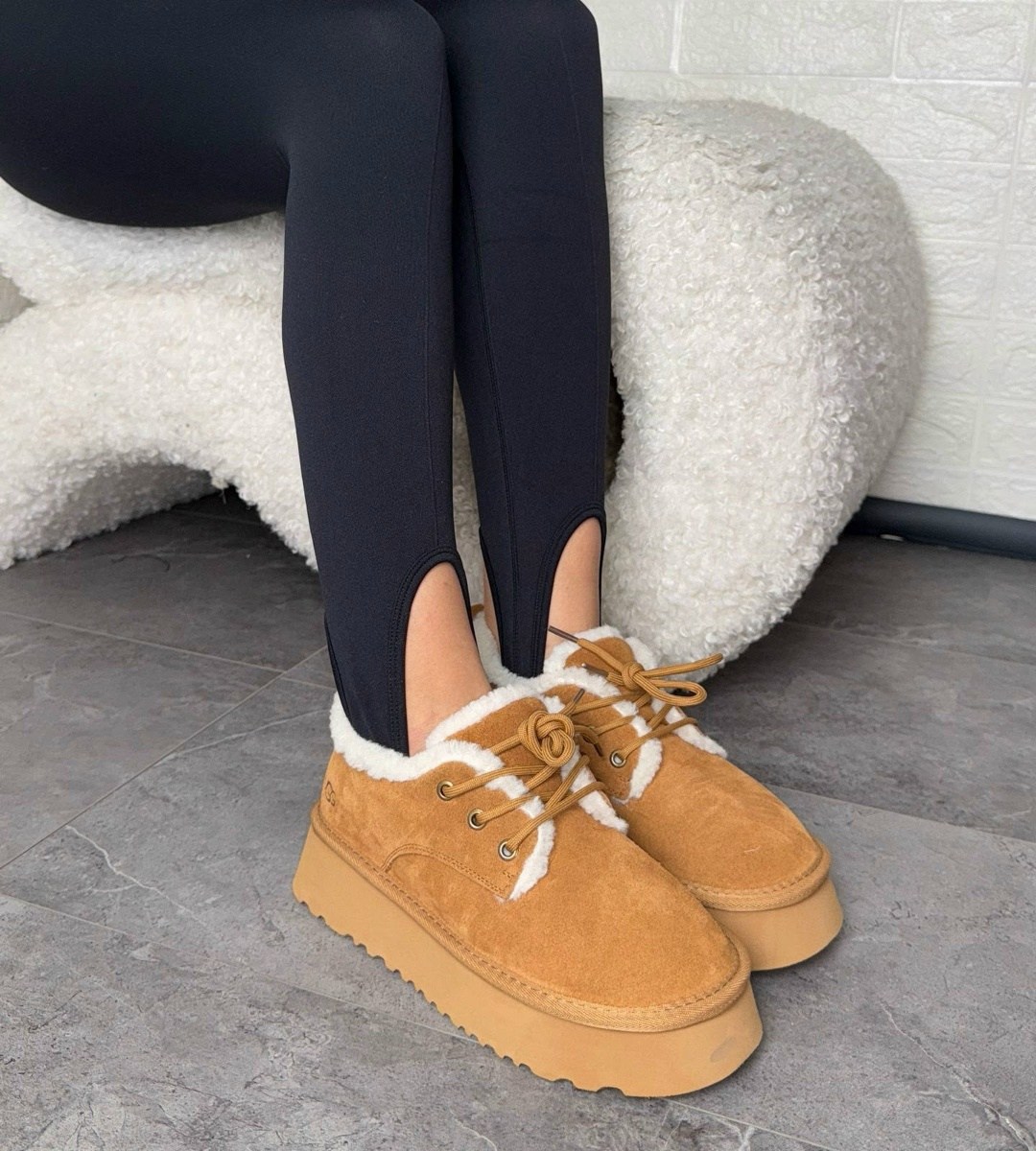,угги женские,ботинки зимние с мехом на платформе ugg,ботинки зимние с мехом на платформе ugg цвет верблюжий,угги
