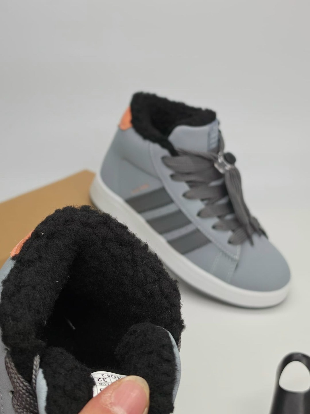 зимние кроссовки adidas campus high цвет серый,зимние кроссовки adidas campus высокие с мехом,зимние кроссовки adidas campus high,,кроссовки зимние adidas campus с мехом