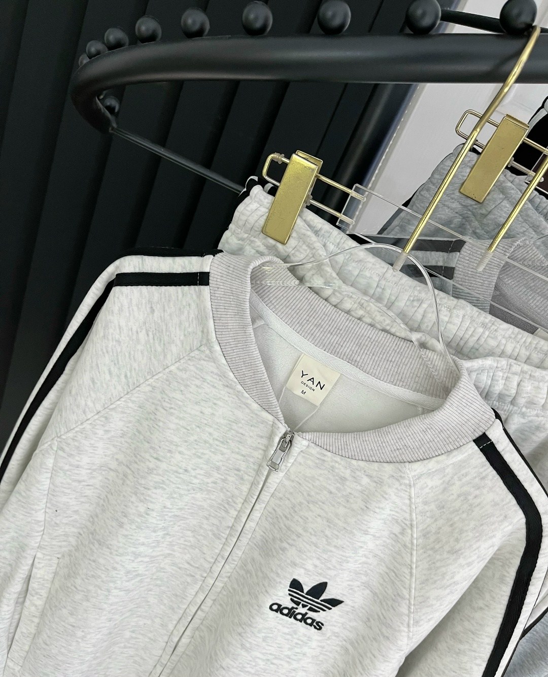 спортивный костюм adidas,костюм спортивный adidas originals костюм,спортивные костюмы адидас,спортивный костюм adidas originals,костюм адидас