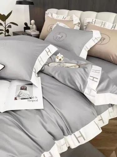 постельное белье hermes с вышивкой люкс сатин,комплект постельного белья hermes,комплект постельного белья,роскошный комплект постельного белья,комплект постельного белья с пододеяльником