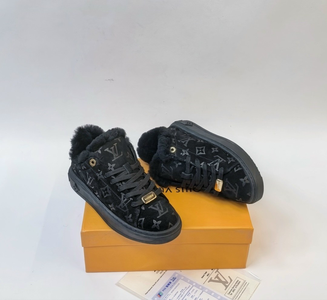 кроссовки женские louis vuitton,,зимние кроссовки louis vuitton,кроссовки луи виттон,кроссовки луи виттон женские