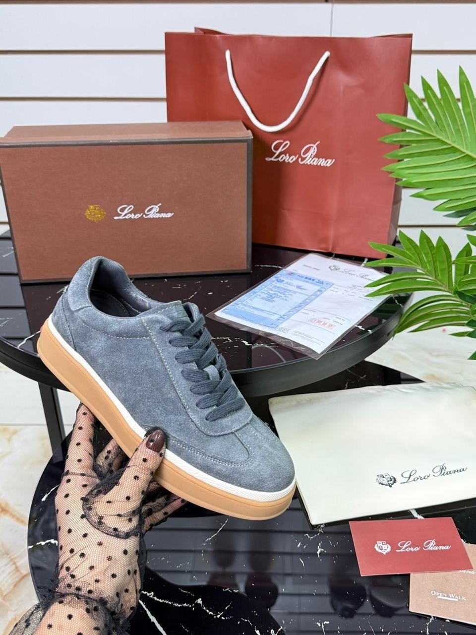 ,кроссовки loro piana,кеды loro piana,кеды из натуральной замши,замшевые кеды