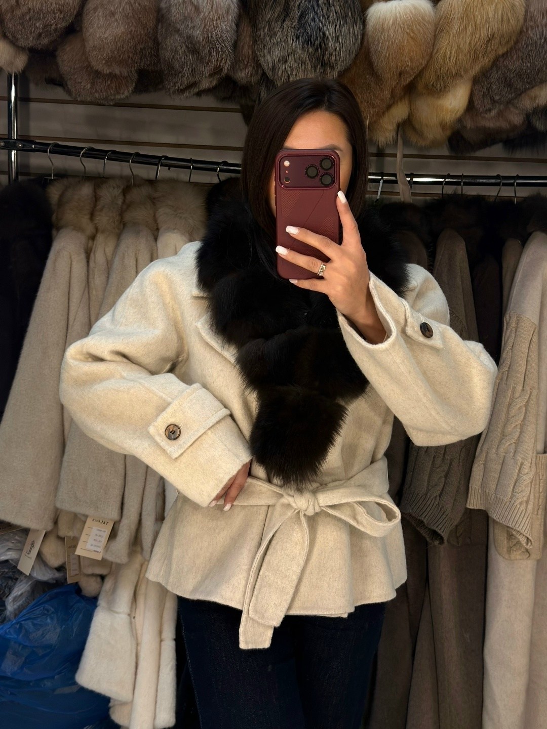 пальто с мехом,полупальто с мехом,пальто зимнее,пальто с песцом,пальто с меховым воротником