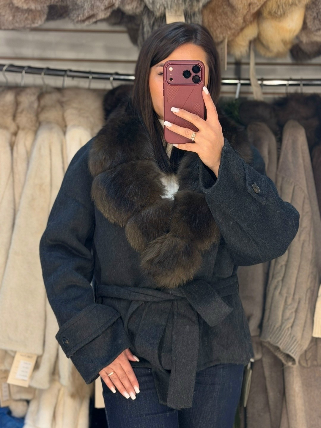 пальто с мехом,полупальто с мехом,пальто зимнее,пальто с песцом,пальто с меховым воротником