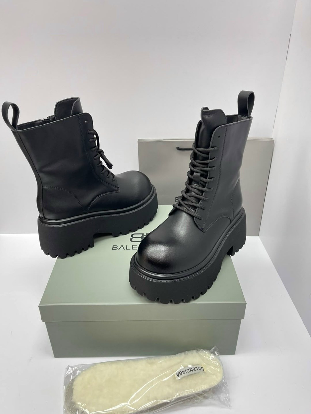 ,ботинки balenciaga,женские ботинки,женские ботинки celine,celine ботинки
