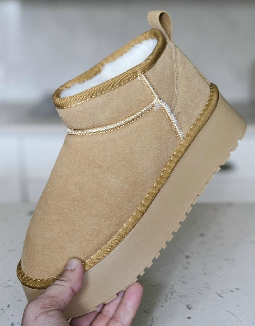 женские угги,угги женские ugg,,угги зимние натуральная замш,угги ugg зимние с мехом короткие на платформе