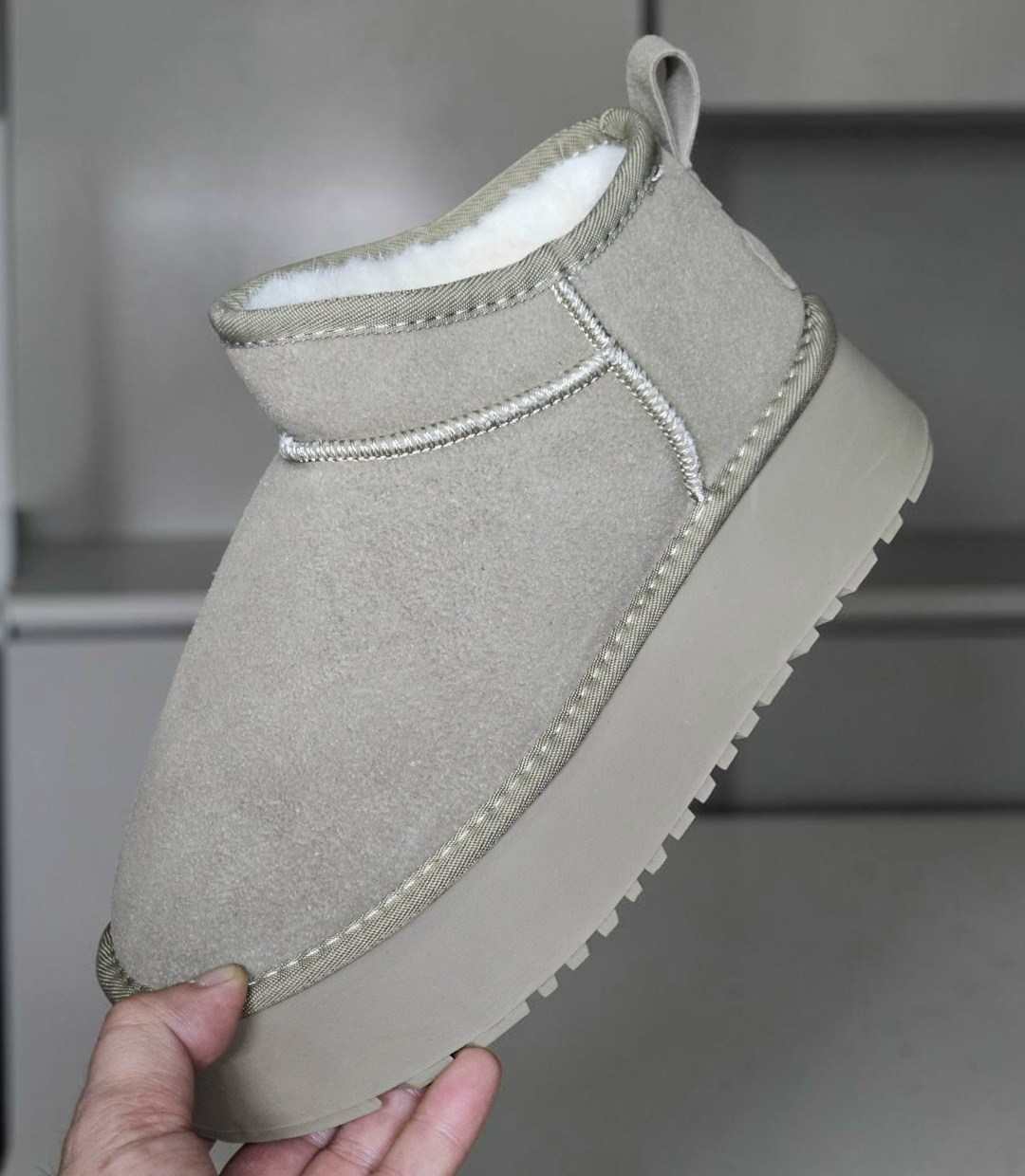 женские угги,угги женские ugg,,угги зимние натуральная замш,угги ugg зимние с мехом короткие на платформе