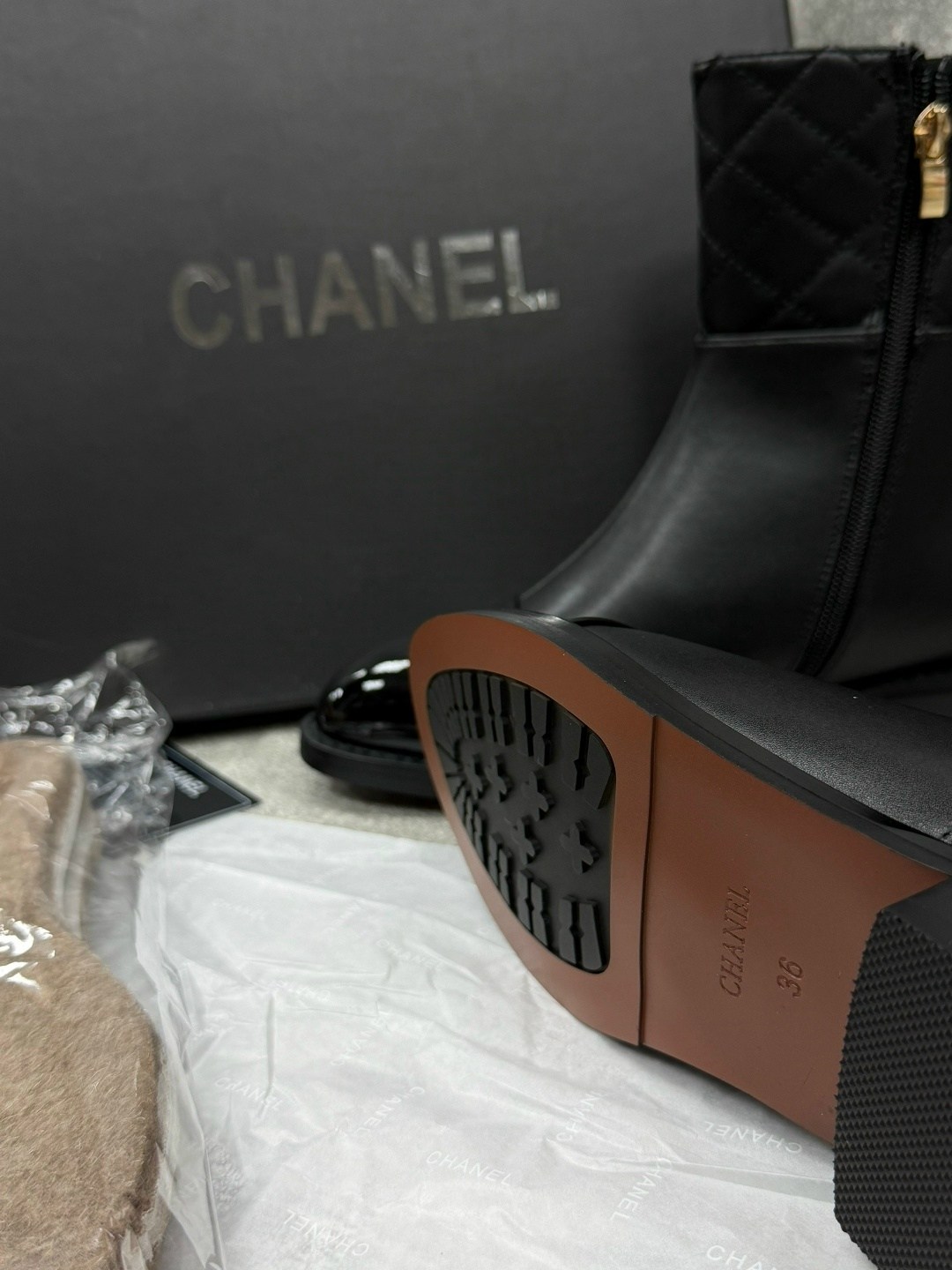 ботинки chanel,сапоги chanel,ботильоны chanel,демисезонные женские ботинки в стиле chanel,