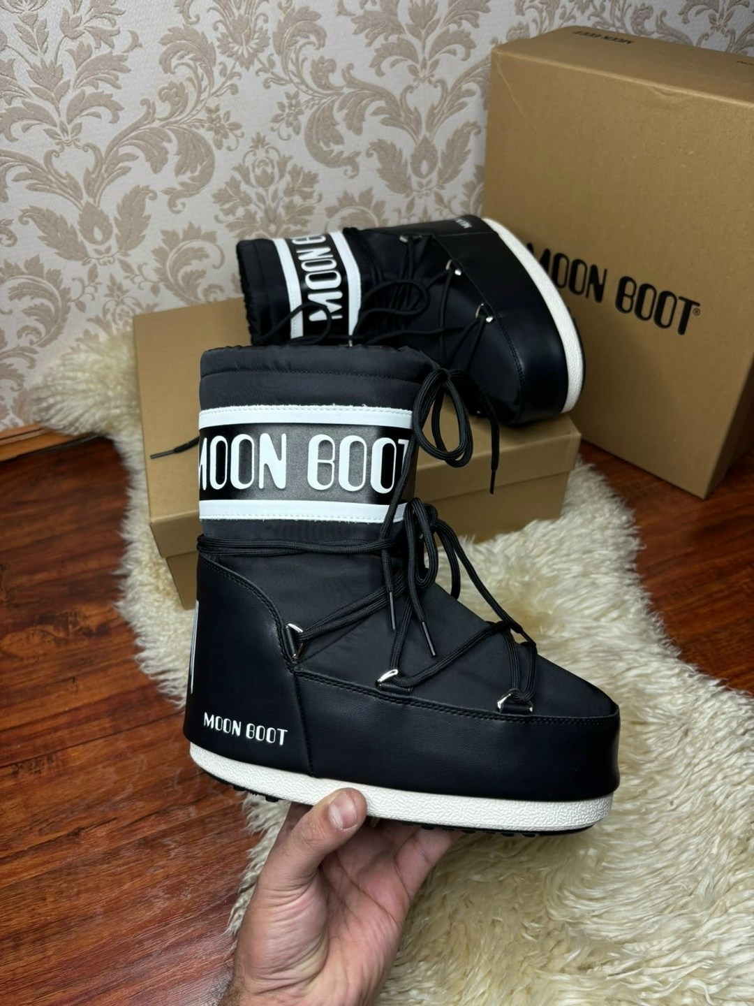 сноубутсы moon boot,moon boot зимние ботинки,дутики moon boot,ботинки moon boot,луноходы moon boot