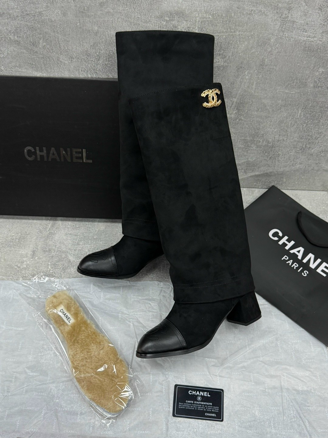 сапоги chanel,сапоги шанель,модные длинные кожаные сапоги chanel для женщин,модные сапоги,женские осенние сапоги chanel 2026 черные кожаные высокие